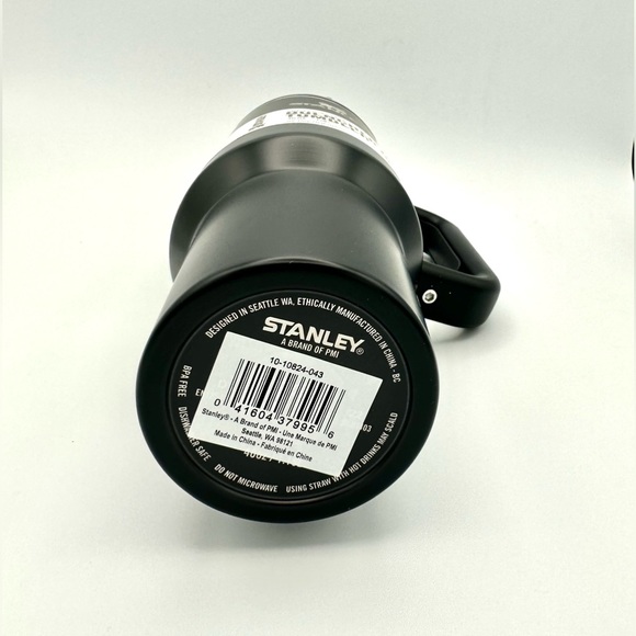 Stanley Quencher H2.0 FlowState 40 oz Black Glow New in Box - Picture 8 of 9